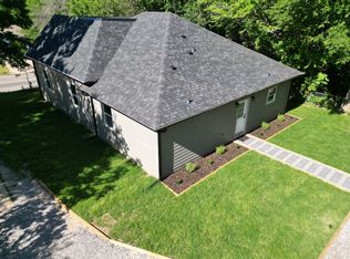 608 E Main St, Denison, TX 75021