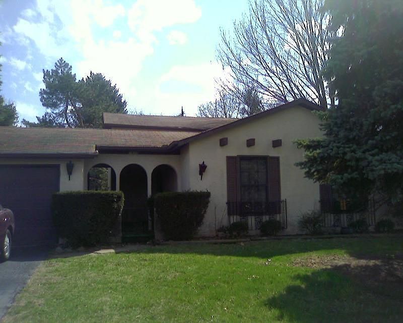 2nd image of 1637 Sandalwood Pl