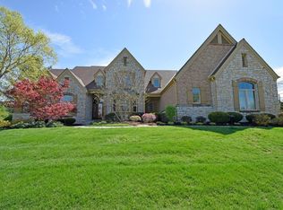4264 Village Ridge Dr, Mason, OH 45040
