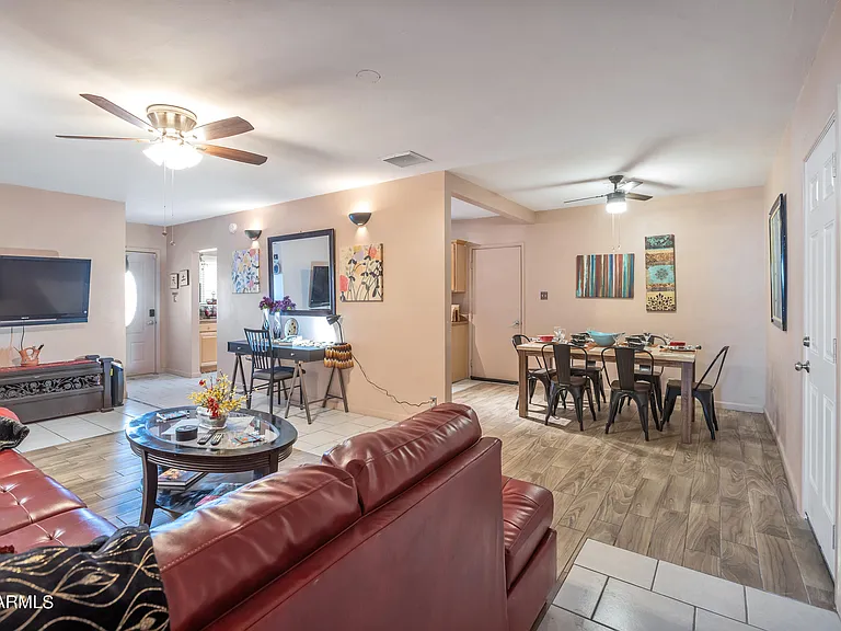 842 W Fairmount Ave — Photo 15
