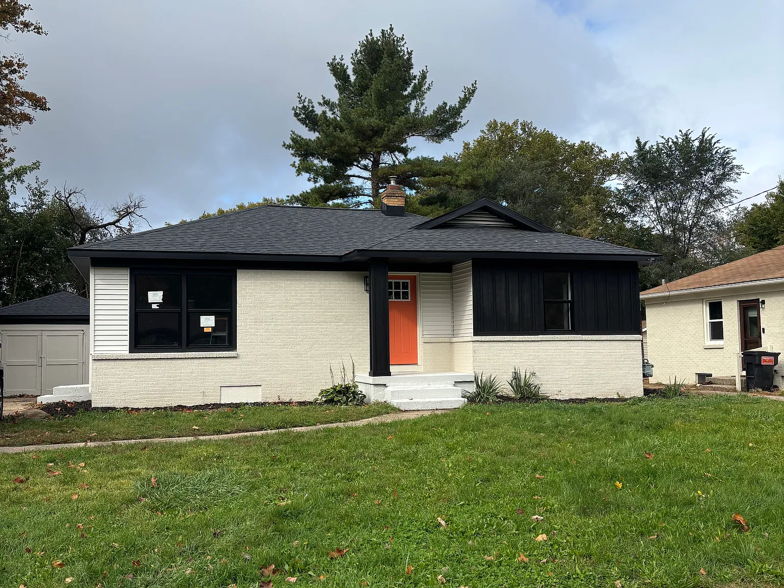 3 bed, 1040 sqft, $2,350 — Photo 1