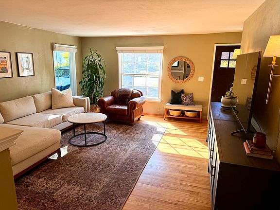 5th image of 6332 NE 36th Ave