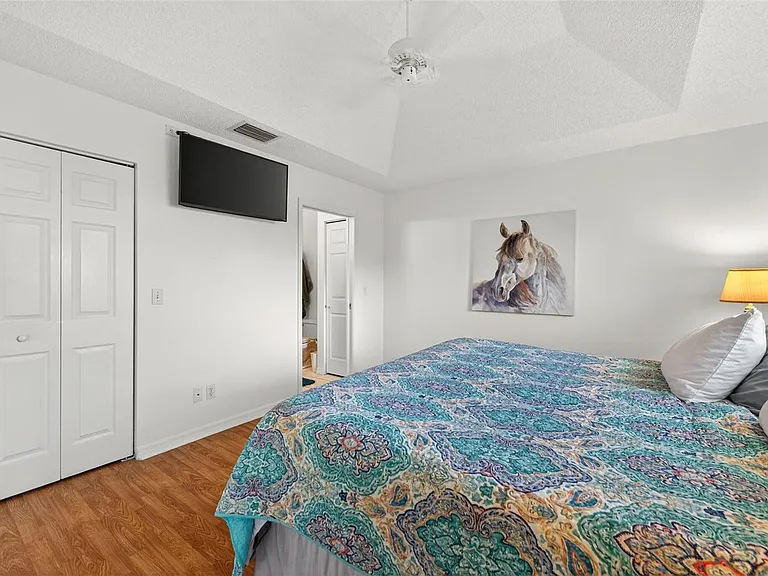 2048 NW 50th Ave — Photo 23