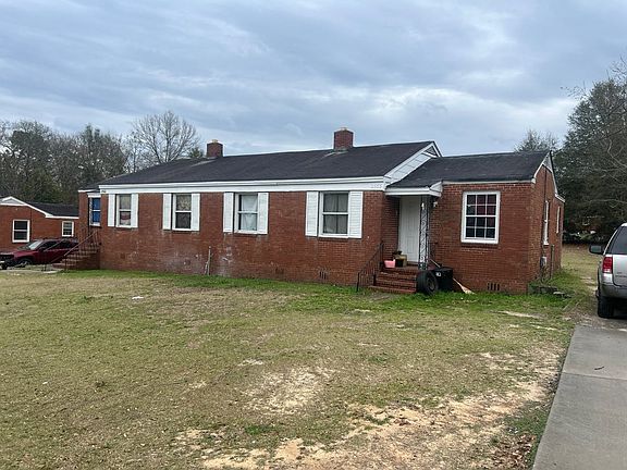 2nd image of 2566 Lyman St