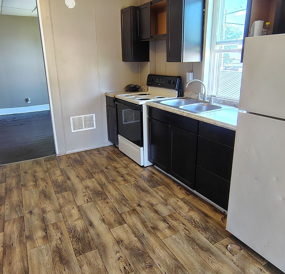 312 N Mulberry St, APT 201 — view 5