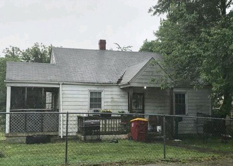 2nd image of 1900 Dupuy Rd