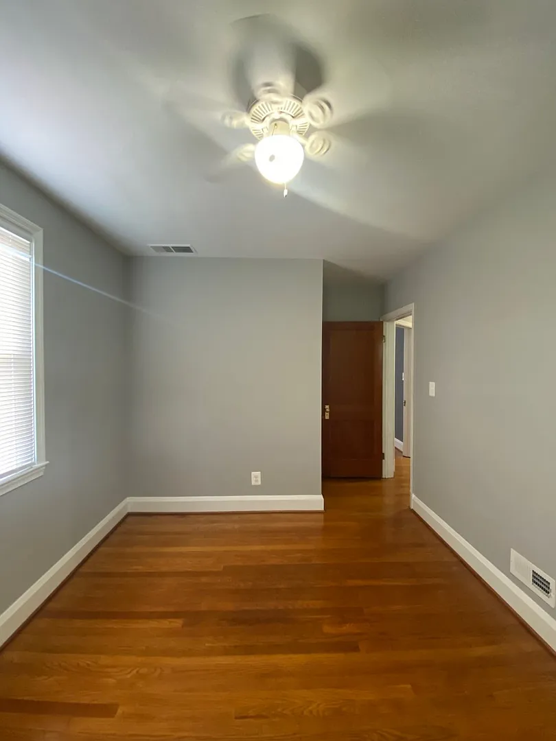 Baltimore - 3 Bed, 2 Bath Available! — Photo 4