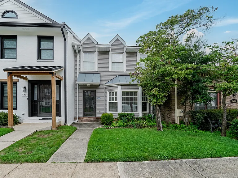 6716 Steeplechase Dr NW — Photo 1