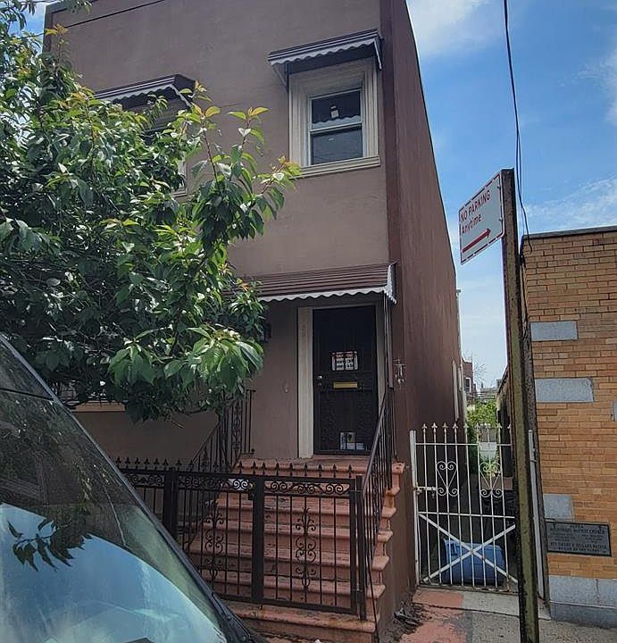 1st image of 3216 99th Street