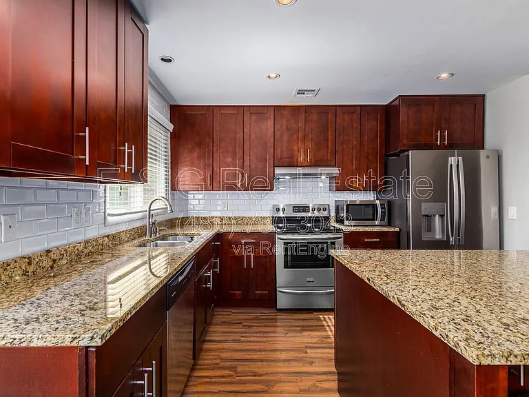 4508 N 15th Ave — Photo 8