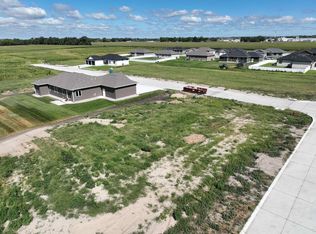 4910 17th St, Columbus, NE 68601