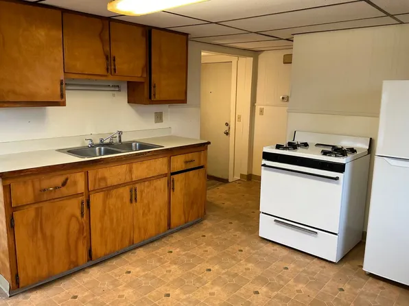 20 Mechanic Street, 20 Mechanic St, Gardiner, ME 04345