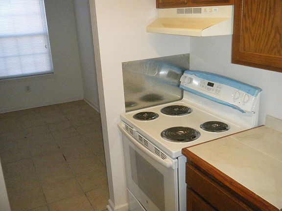 5th image of 3110 Edenborn Ave APT 317