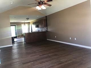 3rd image of 120 Frederick Dr
