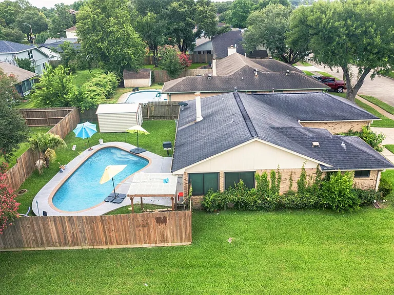 1103 W Brompton Dr — Photo 28