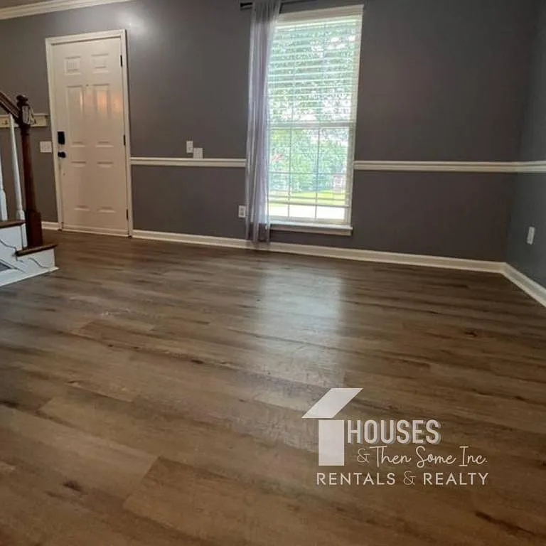 1 Valhalla Ln — Photo 2