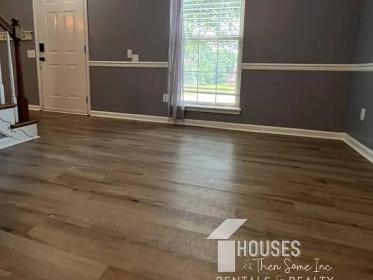 1 Valhalla Ln — Photo 2