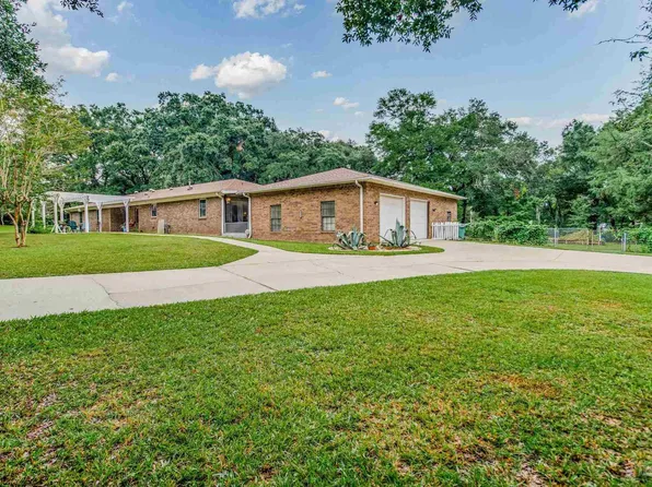 6043 Spanish Oak Dr, Pensacola, FL 32526