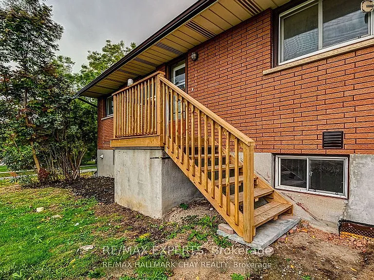 5077 Boyne St E #B — Photo 2