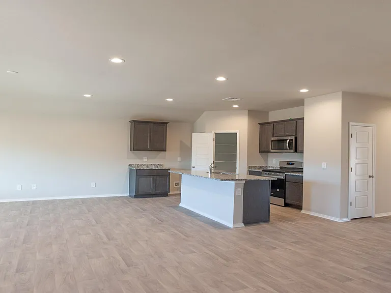 3502 Molly Dr — Photo 6