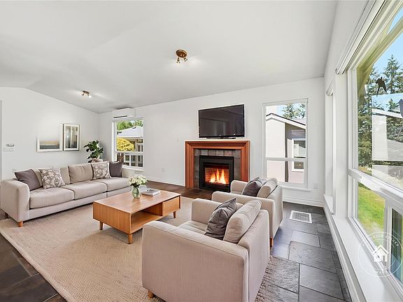 3rd image of 2655 Andover Rd #12