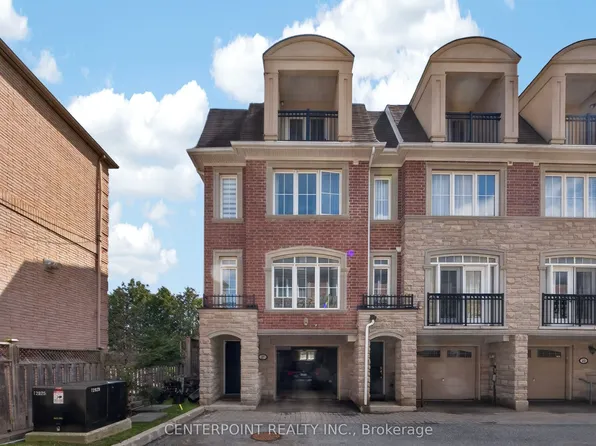 27 Slingsby Ln, Toronto, ON M2N 0H7