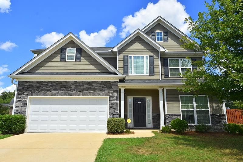 1st image of 73 Lincolnshire Ln