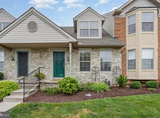 824 Cobblestone Ln, Lancaster, PA 17601