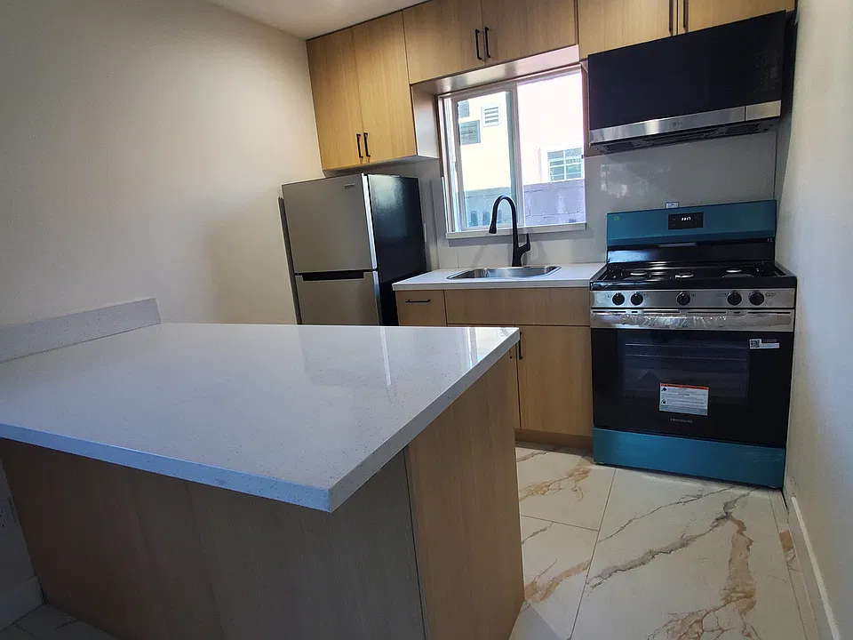 4801 Filmore St #4809