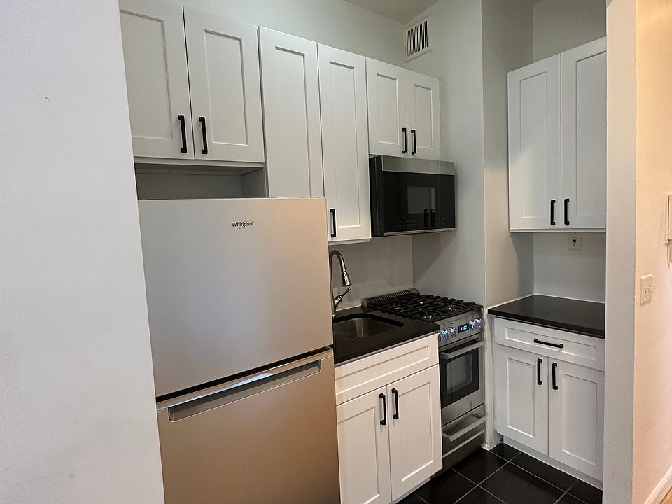 1st image of 505 E 88th St #4RR