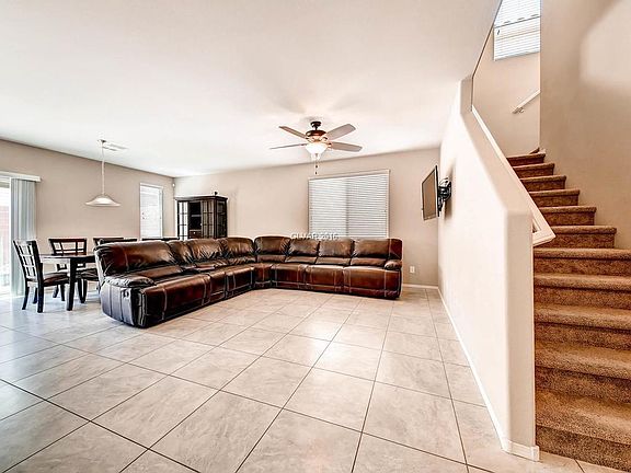 3rd image of 10629 Mount Blackburn Ave