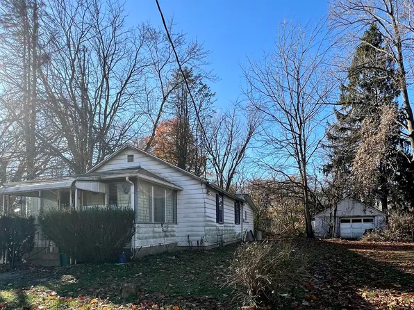 610 Home St, La Porte, IN 46350