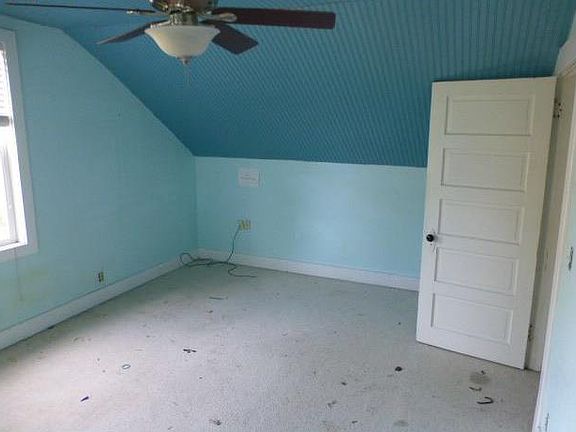 4th image of 1669 S 52nd St