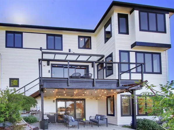 6528 Francis Avenue N, Seattle, WA 98103