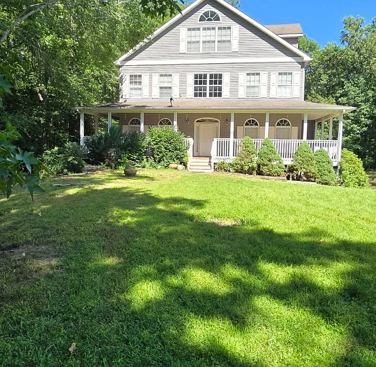 18 Nancy Ct