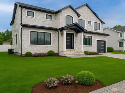 52 Cortland Avenue, Hicksville, NY, 11801