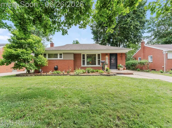 28717 Westfield St, Livonia, MI 48150