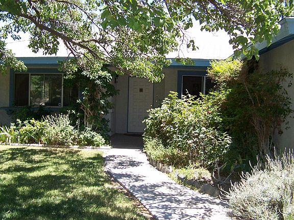 3rd image of 541 Stanford Dr