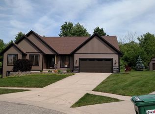 1437 Meadowview St SW, Wyoming, MI 49509