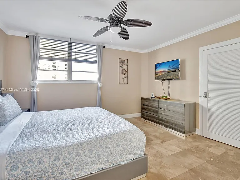 3801 S Ocean Dr #6Z — Photo 9