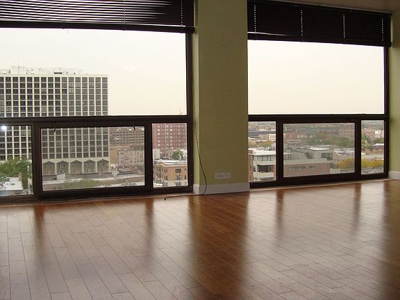 2nd image of 4343 N Clarendon Ave APT 1307