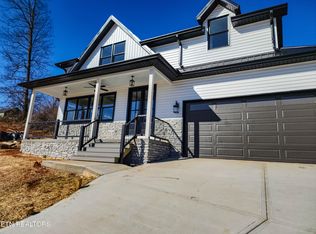 130 Middle Glen Rd, Maynardville, TN 37807