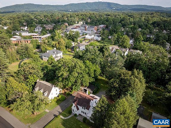 4th image of 2201 & 2203 Stadium Rd