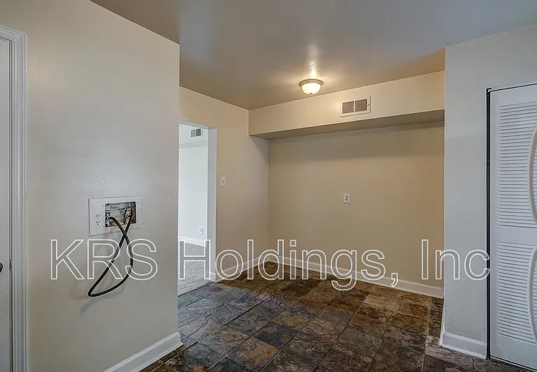 5211 Goolsby Ct — Photo 9