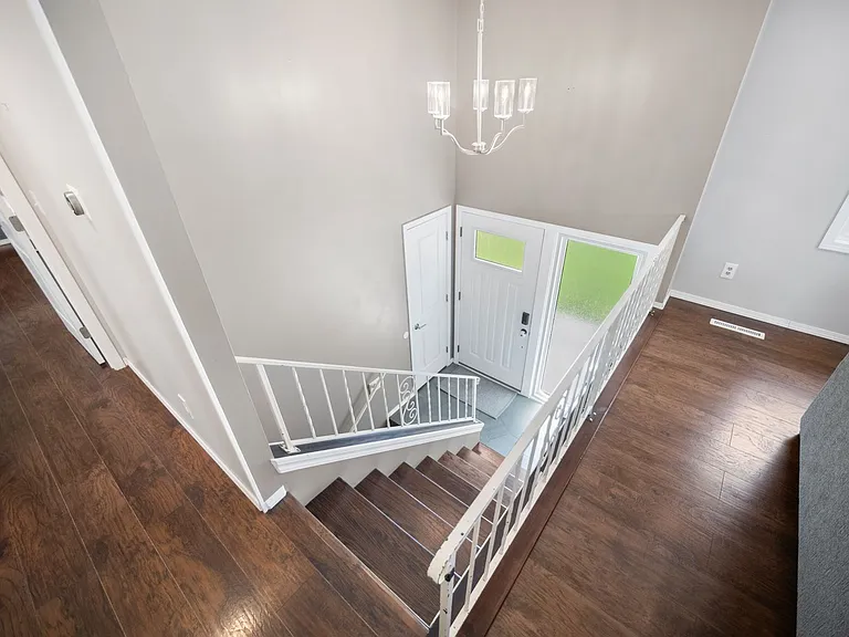 107 E Regina Ave — Photo 3