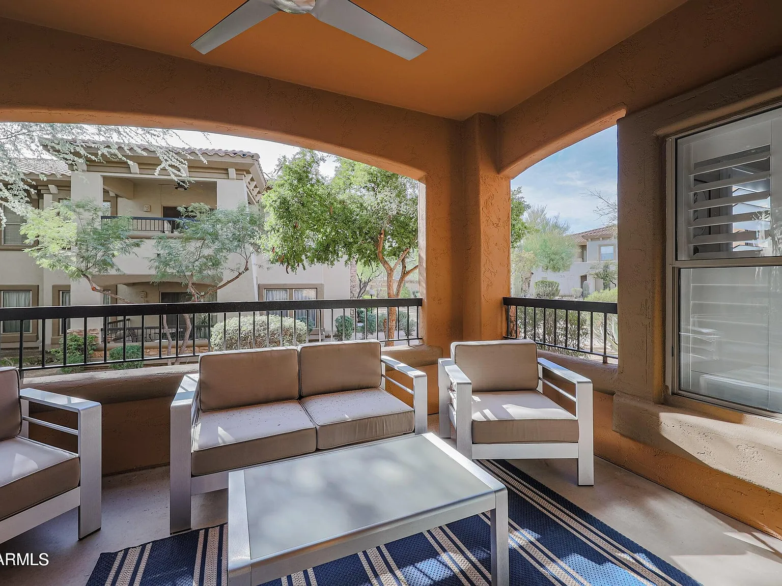 3 bed, 2.0 bath, 1729 sqft, $3,450 — Photo 4