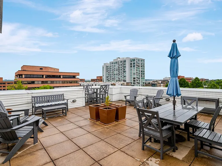 1023 N Royal St #312 — Photo 32