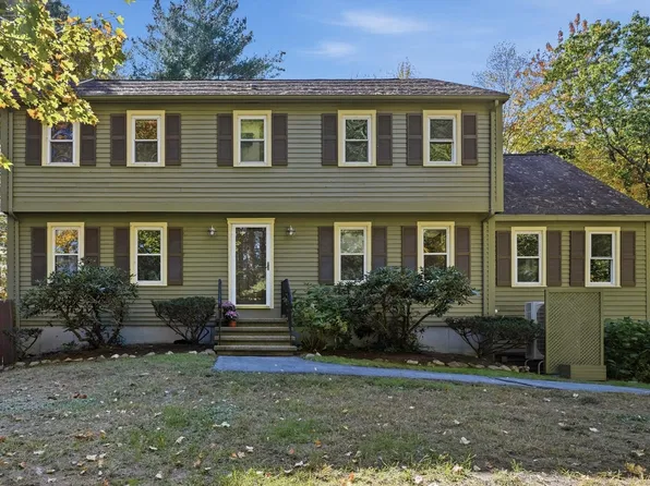 8 Montclair Ave, Andover, MA 01810