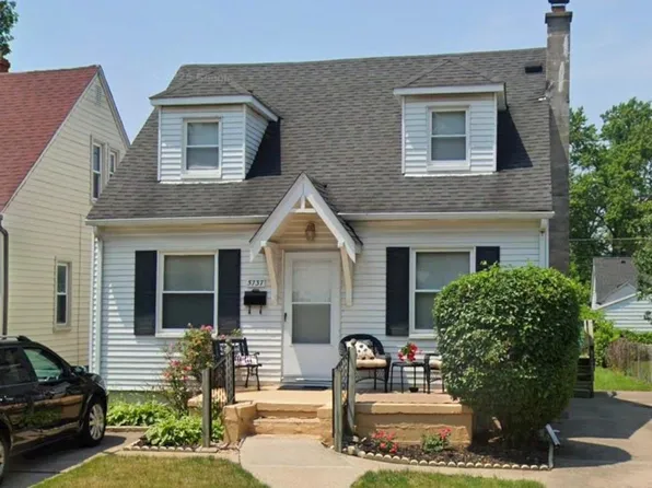 5737 N Vernon St, Dearborn Heights, MI 48127