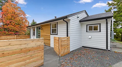 14321 Interlake Ave N Photo 1
